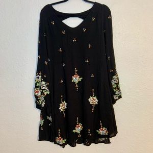 Free People Womens Dress Size XL Black Boho Embroidered Mini Dress With Pockets